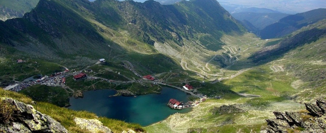 Best scenic drives of Romania: Transalpina and Transfagarasan Roads