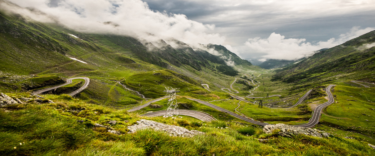 Routes panoramiques en montagnes