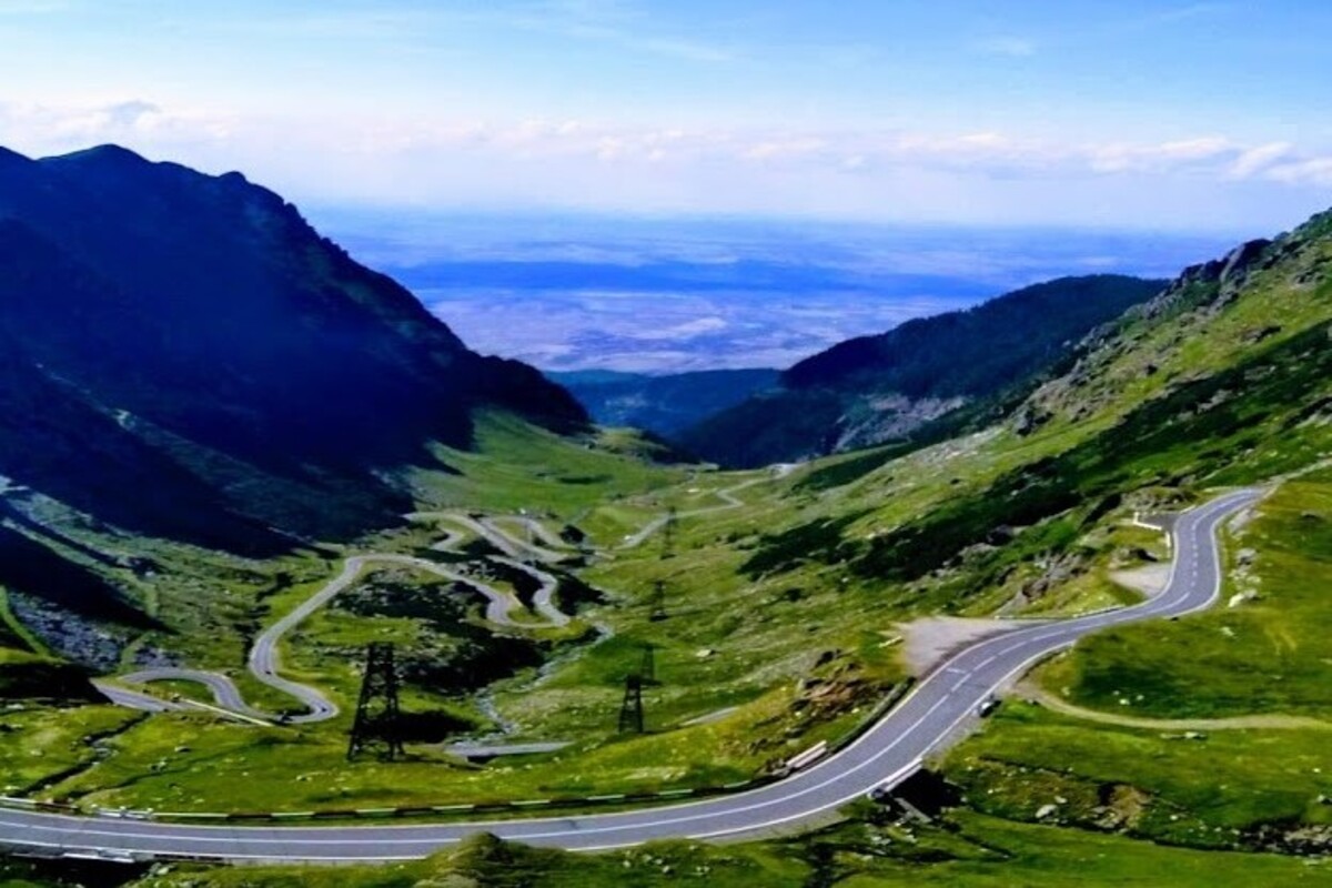 Best roads of Romania: Transalpina and Transfagarasan